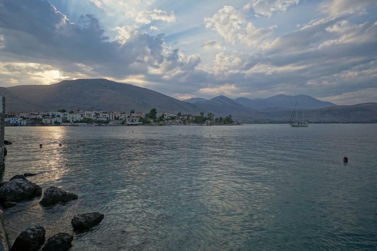 Seafarer'S Suite Galaxídhion Dış mekan fotoğraf