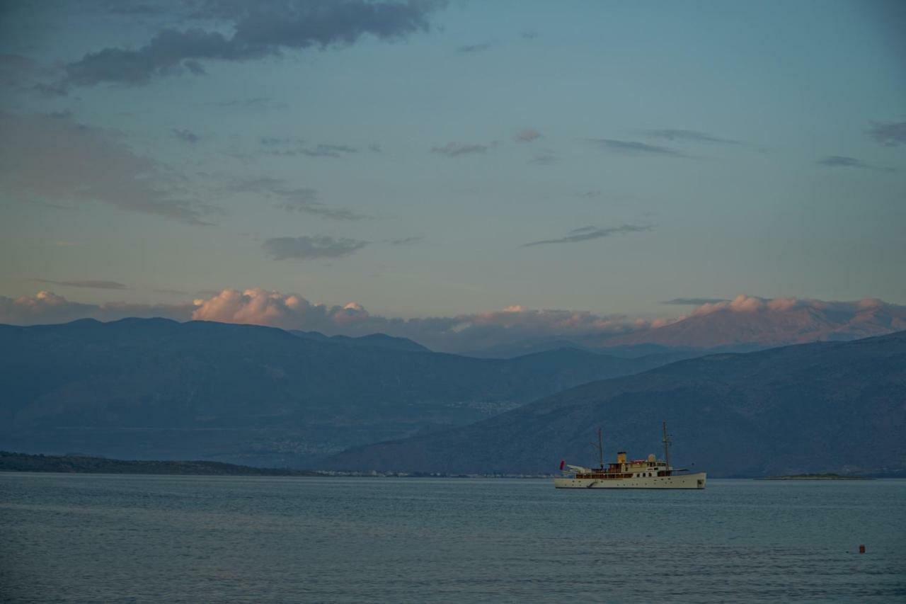 Seafarer'S Suite Galaxídhion Dış mekan fotoğraf